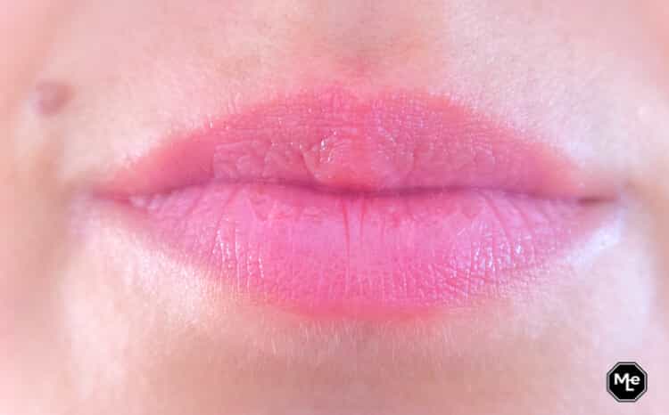 Tonymoly Mini Lip Balm Cherry close-up lips