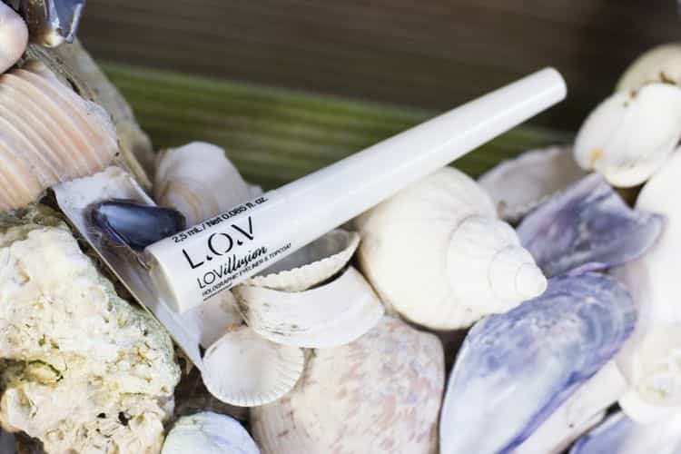 L.O.V LovIllusion Holographic Eyeliner