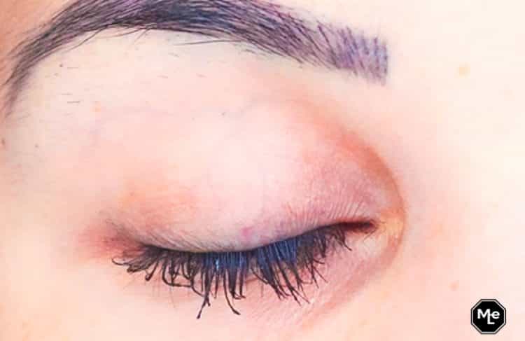 nieuwe collectie Etos mascara's - Amaze me Forever mascara close-up wimpers