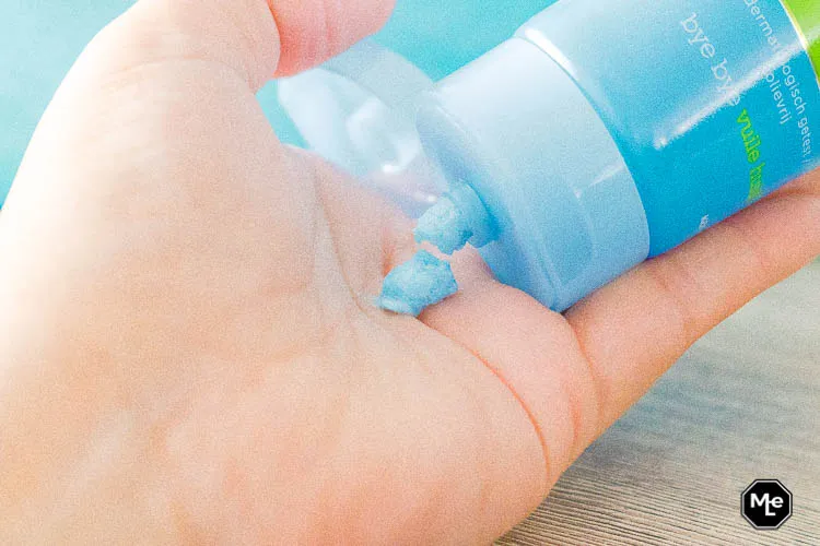 Biore Voedend detox masker met blauwe agave - swatch