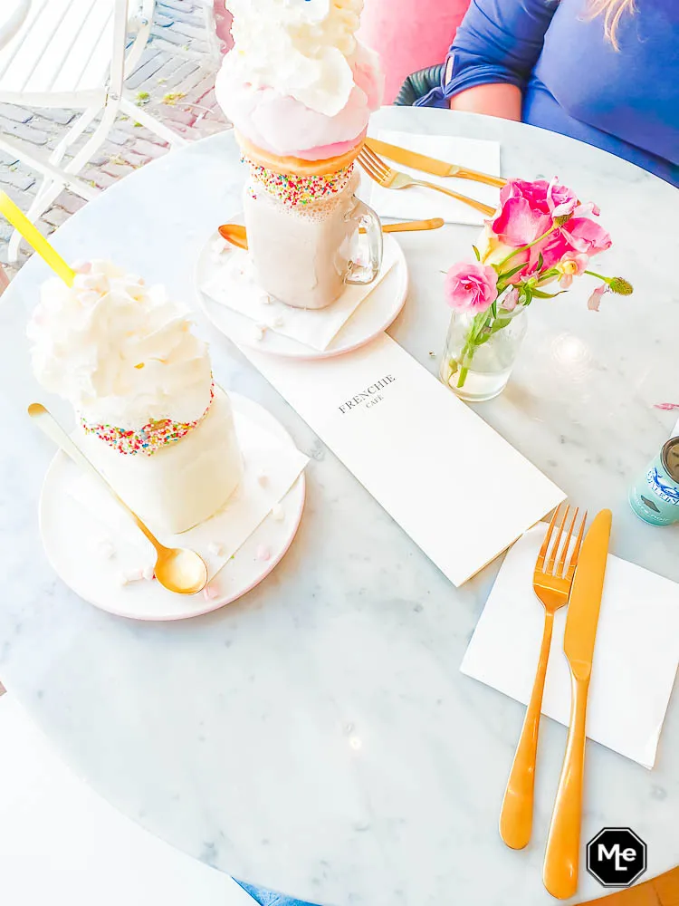 La Fille Café - freakshakes
