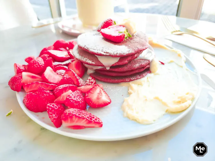 La Fille Café- red velvet pancakes