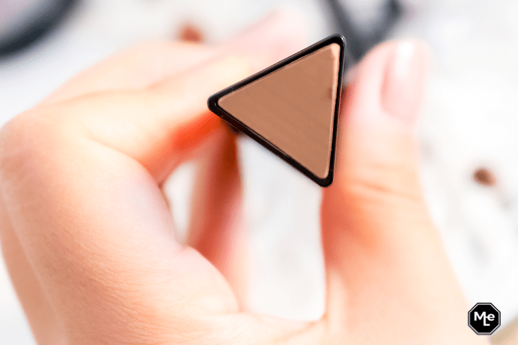 Catrice Triangle artist contour stick close-up