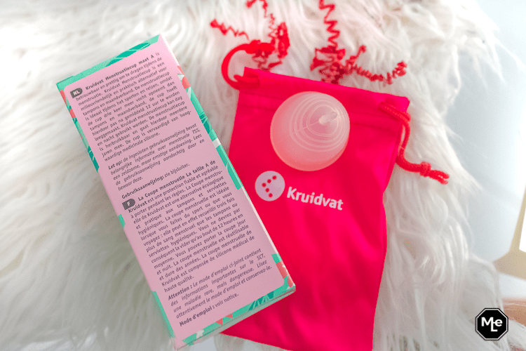 Kruidvat menstruatiecup achterkant verpakking
