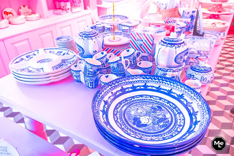 blond delftsblauw servies