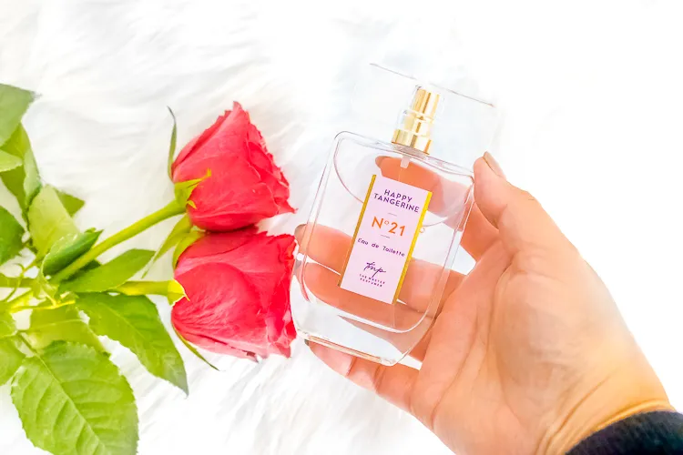 The Master Perfumer N°21 Happy Tangerine in mijn hand