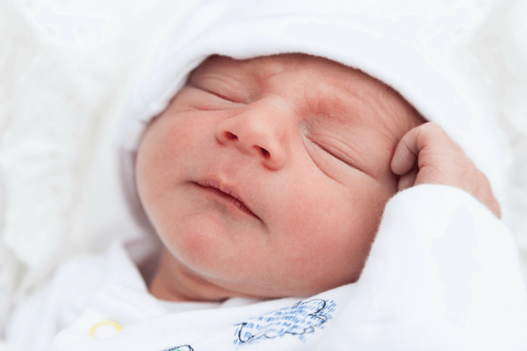 tObstipatie baby - Wat zijn de symptomen? En wat te doen? Slecht slapen