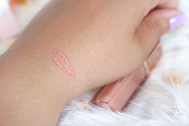swatch op hand van Affect Cosmetics Ultra Sensual Liquid Lipstick